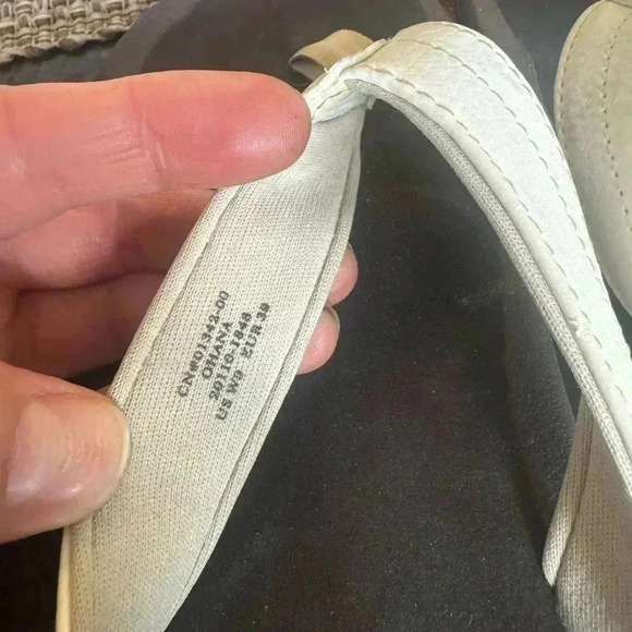 Olukai Ohana Flip Flop Sandals Size W9 Brown Quick-Dry - Picture 10 of 11